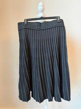Max Studio Black Skirt with Light Gray Pinstripes — Pleated A-Line